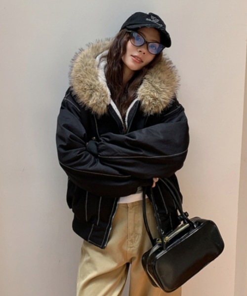 GEMEDA（ジェメダ）の「フェイクファー　フード付きボアライナーブルゾン（ブルゾン・レディース・ブラック/カーキ・M）」の16枚目の写真