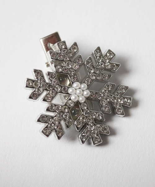 レザーヘアピン　ホワイト　（にょっき） レザーヘアピン ホワイト （にょっき） レザーヘアピン ホワイト