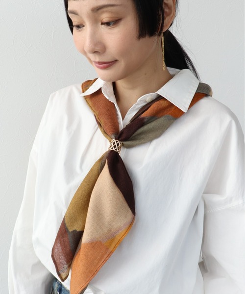 Three Four Time（ｽﾘｰﾌｫｰﾀｲﾑ）の「格子メタルスカーフリング（ストール/ショール・レディース・シルバー/ゴールド・FREE）」の8枚目の写真