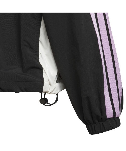 adidas（アディダス）の「アディダス adidas ガールズ ウーブン ルーズフィット フルジップ ジャケット（ナイロンジャケット・キッズ・ブラック/パープル・110cm/120cm/130cm/140cm/150cm/160cm）」の10枚目の写真