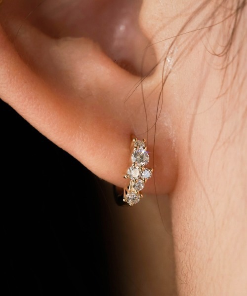 Burner(バーナー)の「【blatto 925silver】シルバー925 ラウンドジルコニア フープピアス esm-pierce-44-23【RBTS】(ピアス(両耳用)・レディース・シルバー/ゴールド・FREE)」の4枚目の写真