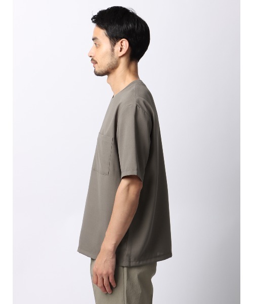 SUIT SQUARE(スーツスクエア)の「半袖Tシャツ 吸水速乾 ストレッチ 防シワ トロピカル 無地(Tシャツ/カットソー・メンズ・ベージュ系/ブラック系・LL/L/M/S)」の15枚目の写真