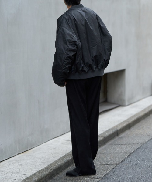 COLONY 2139(コロニートゥーワンスリーナイン)の「フェード加工MA-1(ブルゾン・メンズ・ブラック/グレー・MEDIUM/LARGE)」の3枚目の写真