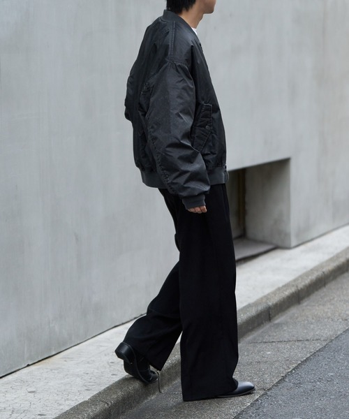 COLONY 2139(コロニートゥーワンスリーナイン)の「フェード加工MA-1(ブルゾン・メンズ・ブラック/グレー・MEDIUM/LARGE)」の5枚目の写真