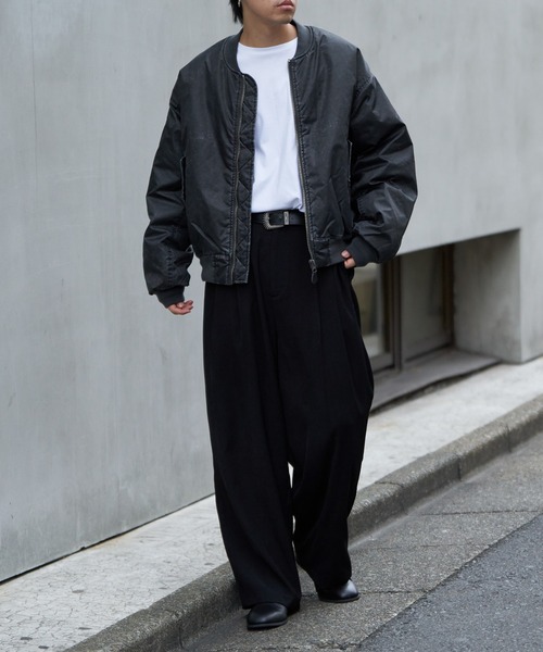 COLONY 2139(コロニートゥーワンスリーナイン)の「フェード加工MA-1(ブルゾン・メンズ・ブラック/グレー・MEDIUM/LARGE)」の4枚目の写真