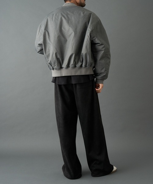 COLONY 2139(コロニートゥーワンスリーナイン)の「フェード加工MA-1(ブルゾン・メンズ・ブラック/グレー・MEDIUM/LARGE)」の15枚目の写真