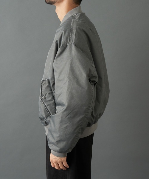 COLONY 2139(コロニートゥーワンスリーナイン)の「フェード加工MA-1(ブルゾン・メンズ・ブラック/グレー・MEDIUM/LARGE)」の20枚目の写真