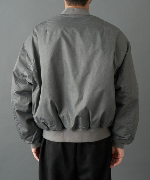 COLONY 2139(コロニートゥーワンスリーナイン)の「フェード加工MA-1(ブルゾン・メンズ・ブラック/グレー・MEDIUM/LARGE)」の16枚目の写真