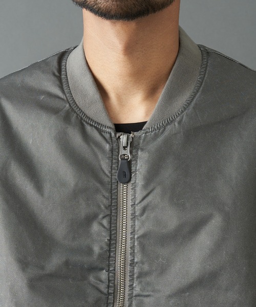 COLONY 2139(コロニートゥーワンスリーナイン)の「フェード加工MA-1(ブルゾン・メンズ・ブラック/グレー・MEDIUM/LARGE)」の19枚目の写真