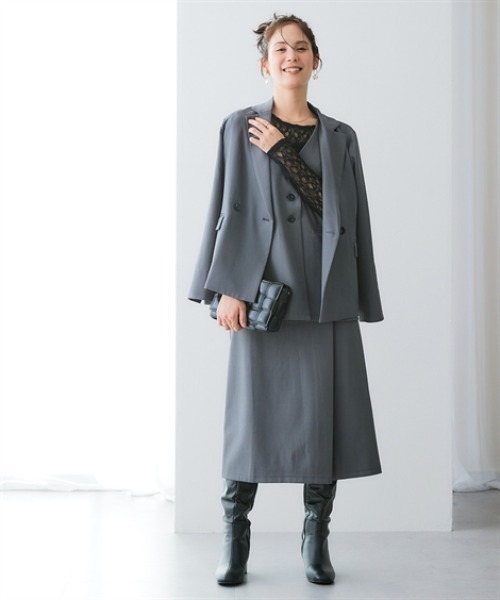 7days Life Styling（セブンデイズライフスタイリング）の「落ち感ドレープ素材ミドル丈フレアジレ（タテヨコストレッチ・しわになりにくい・速乾・ＵＶカット）＜大きいサイズ有＞（ベスト・レディース・グレー/ブラック・M/L/LL/3L）」の9枚目の写真