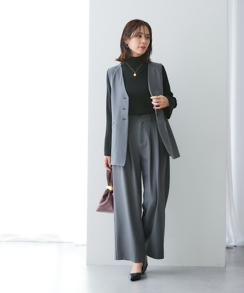 7days Life Styling（セブンデイズライフスタイリング）の「落ち感ドレープ素材ミドル丈フレアジレ（タテヨコストレッチ・しわになりにくい・速乾・ＵＶカット）＜大きいサイズ有＞（ベスト・レディース・グレー/ブラック・M/L/LL/3L）」の4枚目の写真