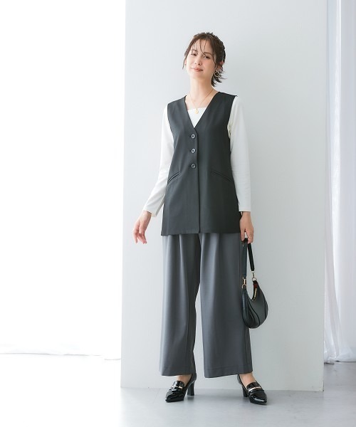 7days Life Styling（セブンデイズライフスタイリング）の「落ち感ドレープ素材ミドル丈フレアジレ（タテヨコストレッチ・しわになりにくい・速乾・ＵＶカット）＜大きいサイズ有＞（ベスト・レディース・グレー/ブラック・M/L/LL/3L）」の13枚目の写真