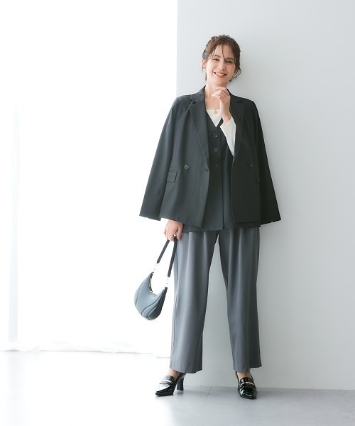 7days Life Styling（セブンデイズライフスタイリング）の「落ち感ドレープ素材ミドル丈フレアジレ（タテヨコストレッチ・しわになりにくい・速乾・ＵＶカット）＜大きいサイズ有＞（ベスト・レディース・グレー/ブラック・M/L/LL/3L）」の14枚目の写真