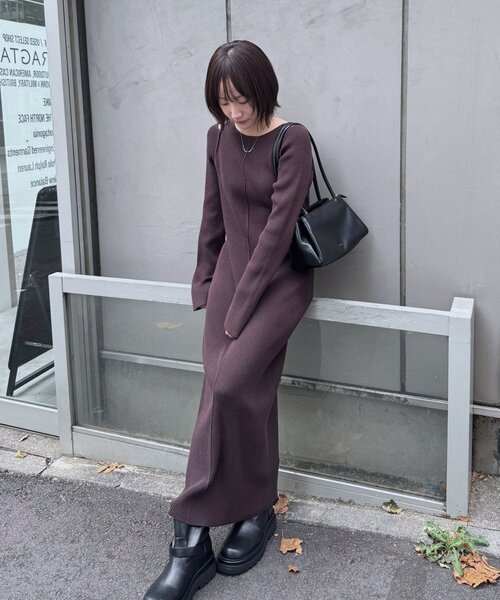 mline（エムライン）の「[mline]カットアウト ニットワンピース（ワンピース・レディース・アイボリー/チャコールグレー/ブラウン/モカ・1/2）」の3枚目の写真