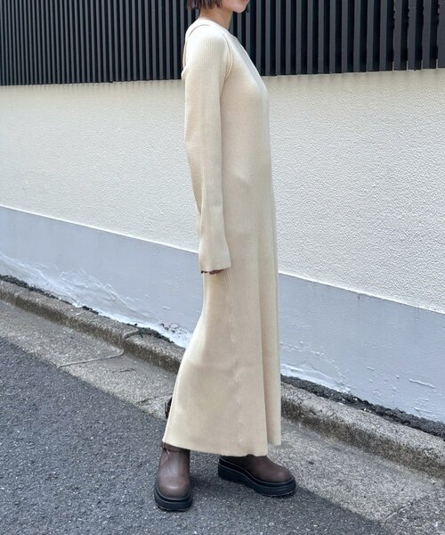 mline（エムライン）の「[mline]カットアウト ニットワンピース（ワンピース・レディース・アイボリー/チャコールグレー/ブラウン/モカ・1/2）」の13枚目の写真