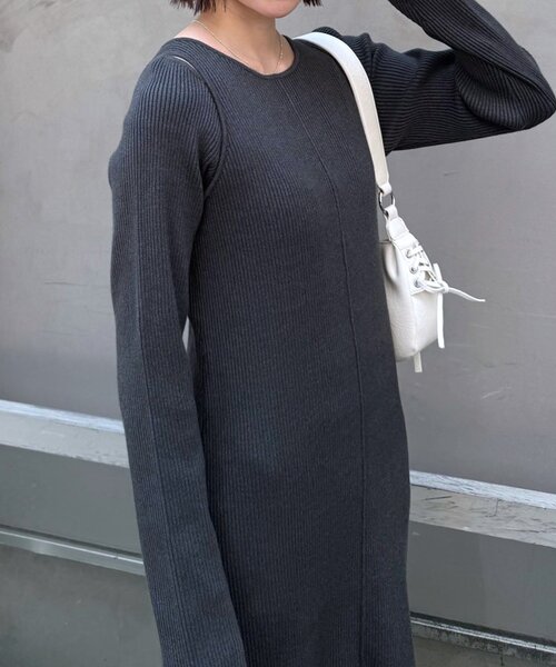 mline（エムライン）の「[mline]カットアウト ニットワンピース（ワンピース・レディース・アイボリー/チャコールグレー/ブラウン/モカ・1/2）」の22枚目の写真