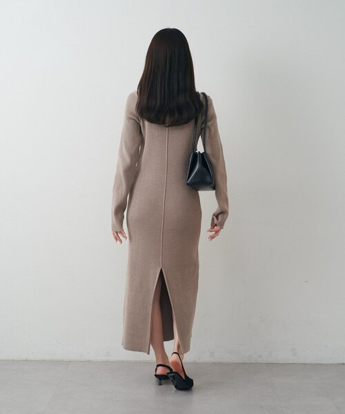 mline（エムライン）の「[mline]カットアウト ニットワンピース（ワンピース・レディース・アイボリー/チャコールグレー/ブラウン/モカ・1/2）」の8枚目の写真