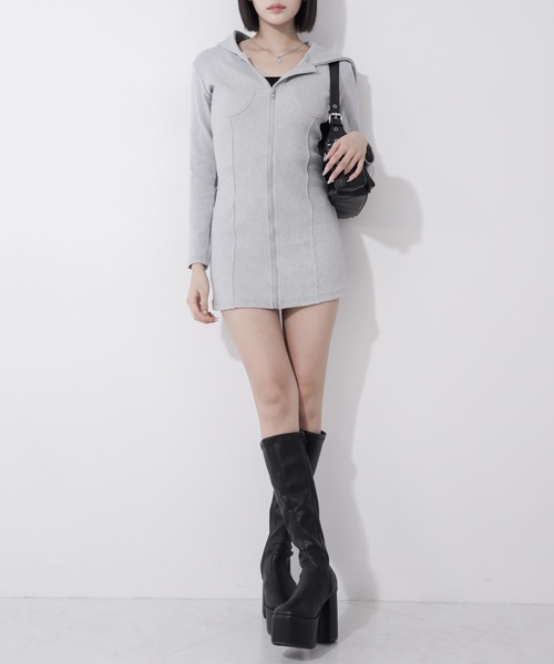 me+em select(ミームセレクト)の「【 2color 】フーディジップアップスリムラインミニワンピース / Hoodie zip up slimline mini onepiece(ワンピース・レディース・ブラック/グレー・FREE)」の22枚目の写真