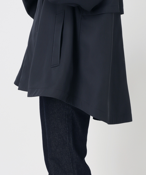 SLOBE IENA(スローブイエナ)の「《WEB限定/追加2》撥水テントラインコート(その他アウター・レディース・ベージュ/ネイビー・FREE)」の5枚目の写真