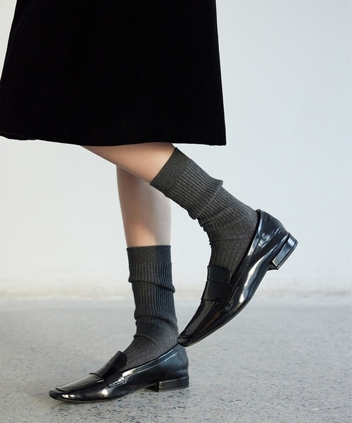 IRADOWL（アイラドール）の「ルーズリブソックス（ソックス/靴下・レディース・ダークグレー/アイボリー/ブラック/ダークブラウン・FREE）」の3枚目の写真