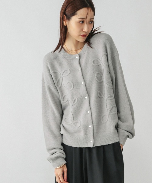 GLOBAL WORK（グローバルワーク）の「フワフワHugmeクルーカーディガン/581164（カーディガン/ボレロ・レディース・グレー/ダークグレー/キャメル・MEDIUM/LARGE）」の2枚目の写真