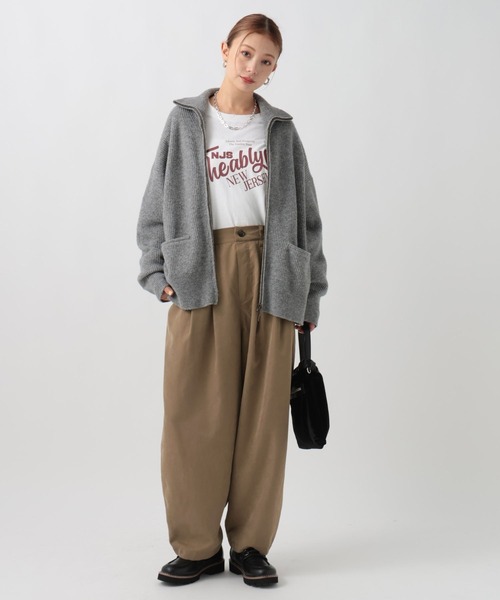 BAYFLOW（ベイフロー）の「[軽アウター感覚で羽織れる]アゼニットジップカーディガン（ニット/セーター・レディース・グレー/アイボリー/ブラック・FREE）」の4枚目の写真