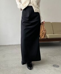 カットドレープスカート