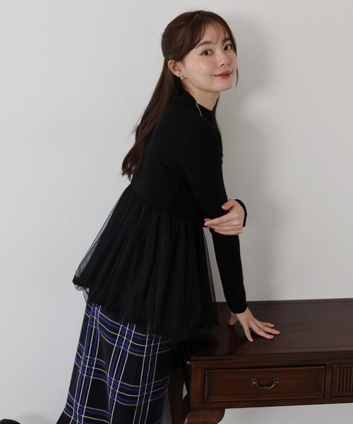 BLUEEAST（ブルーイースト）の「バルーンチュールドッキングニット（ニット/セーター・レディース・アイボリー/ブラック/グレー・MEDIUM）」の2枚目の写真