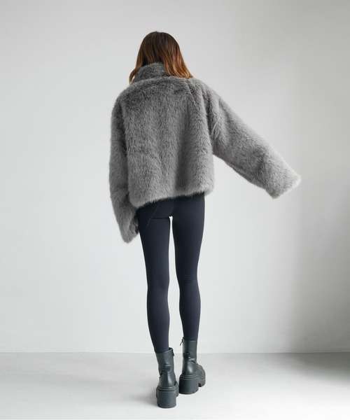My shawty(マイシャウティー)の「fur short blouson(ブルゾン・レディース・ベージュ/グレー・FREE)」の13枚目の写真