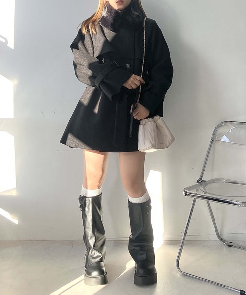 AS KNOW AS plus（アズノゥアズプラス）の「♪取り外し可能 エコファー衿 ベルト付きミドルコート（チェスターコート・レディース・アイボリー/ブラック/ベージュ/杢グレー・FREE）」の13枚目の写真