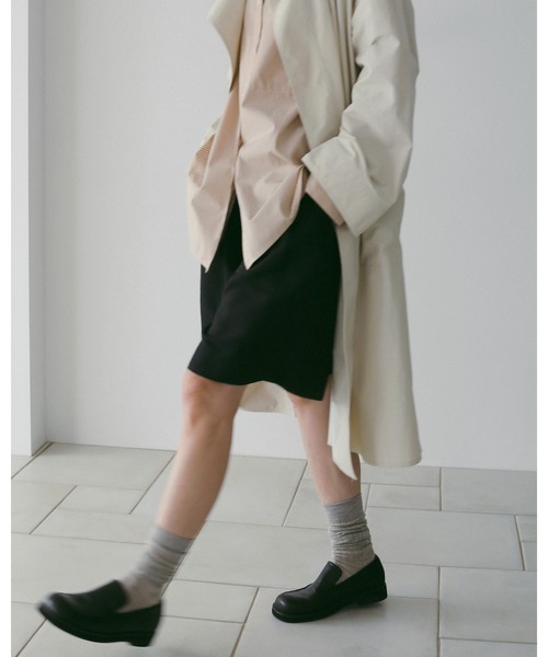 anuke(アンヌーク)の「Tuck Half Pants(その他パンツ・レディース・ネイビー/アイボリー・36inch/38inch)」の11枚目の写真