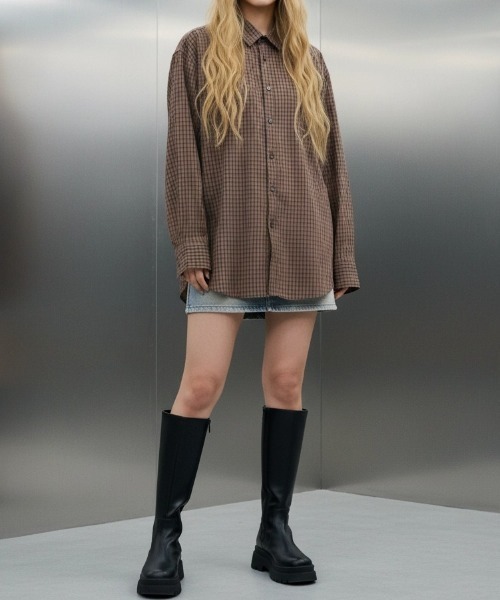 A'gem（エージェム）の「A'GEM/9 × .kom 『A'gem/エージェム』Y2K MINI CHECK SHIRT/ミニチェックシャツ（シャツ/ブラウス・レディース・ブラウン・FREE）」の3枚目の写真