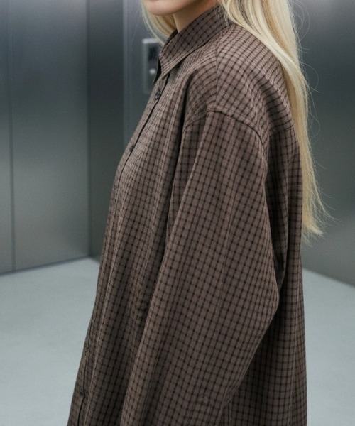 A'gem（エージェム）の「A'GEM/9 × .kom 『A'gem/エージェム』Y2K MINI CHECK SHIRT/ミニチェックシャツ（シャツ/ブラウス・レディース・ブラウン・FREE）」の5枚目の写真
