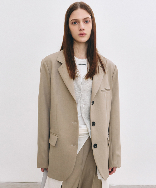 NICK&NICOLE(ニックアンドニコール)の「MINIMAL CLASSIC BLAZER JACKET_BEIGE(テーラードジャケット・レディース・その他・FREE)」の2枚目の写真