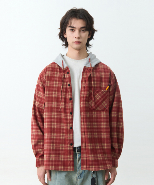 DIMITRI BLACK(ディミトリブラック)の「VLAD バイアスチェックフードシャツ_レッド(シャツ/ブラウス・レディース・その他・MEDIUM/LARGE/X-LARGE)」の4枚目の写真