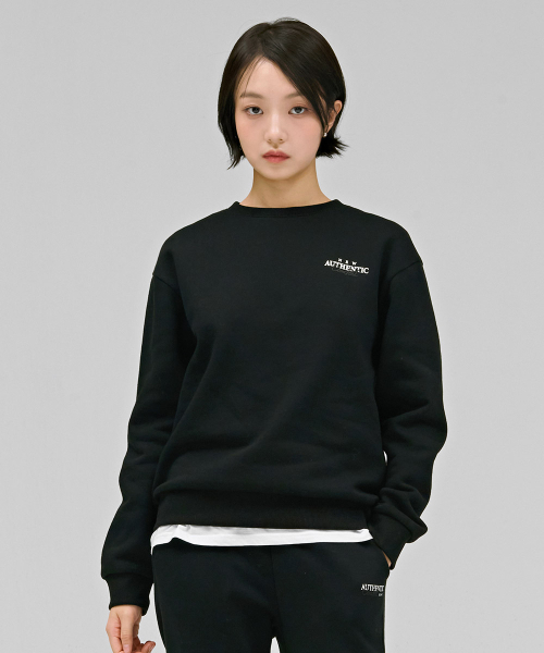 CHASECULT(チェイスカルト)の「ユニセックスエッセンシャルレタリング裏起毛スウェットシャツ-ブラック(スウェット・メンズ・ブラック・95/90/100/105/110)」の4枚目の写真