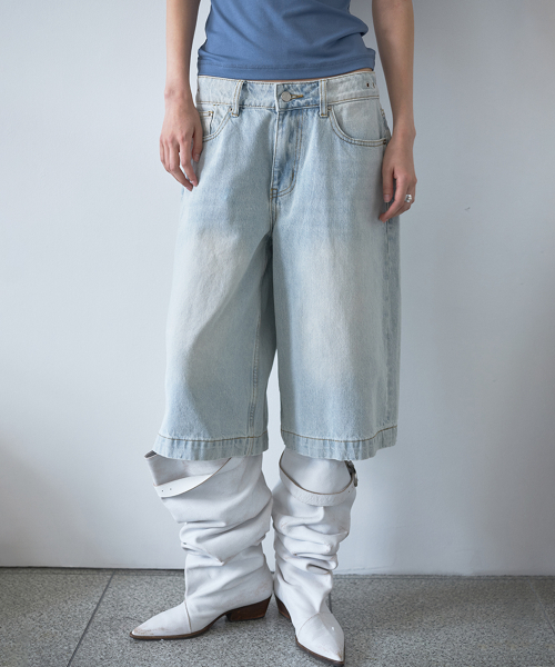MILLO WOMEN（ミロウーマン）の「マキシデニムバミューダパンツ[ライトブルー]（その他パンツ・レディース・その他・MEDIUM/SMALL）」の10枚目の写真