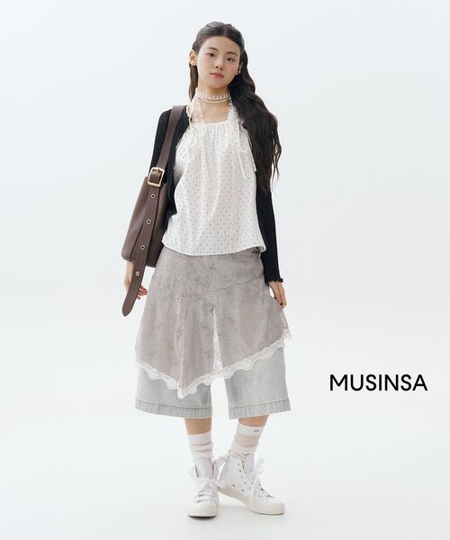 MILLO WOMEN（ミロウーマン）の「マキシデニムバミューダパンツ[ライトブルー]（その他パンツ・レディース・その他・MEDIUM/SMALL）」の8枚目の写真