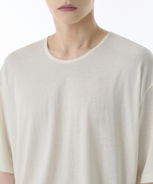 MUSINSA STANDARD（ムシンサスタンダード）の「リラックスドライトウェイトCRスクープネックTシャツ[クリーム]（Tシャツ/カットソー・メンズ・その他・SMALL/MEDIUM/LARGE/X-LARGE/XX-LARGE/XXX-LARGE）」の3枚目の写真