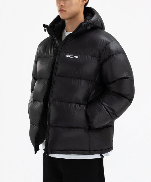 極美品 ブラックダウンジャケット フード付き~~~ セール】フードパーカーダウンジャケット グロッシーブラック（ダウン