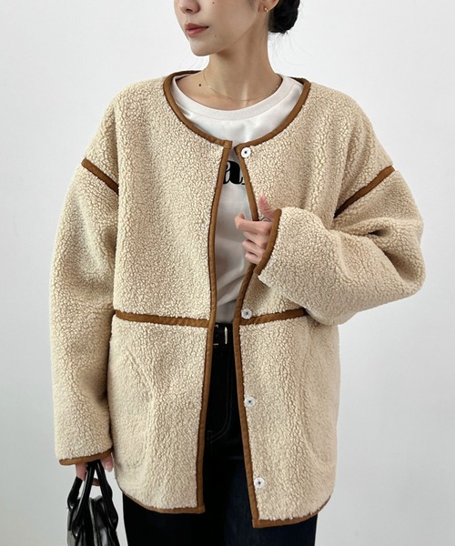 Futier land（フューティアランド）の「配色パイピングボアブルゾン（ブルゾン・レディース・ベージュ/ブラウン/チャコールグレー・FREE）」の3枚目の写真