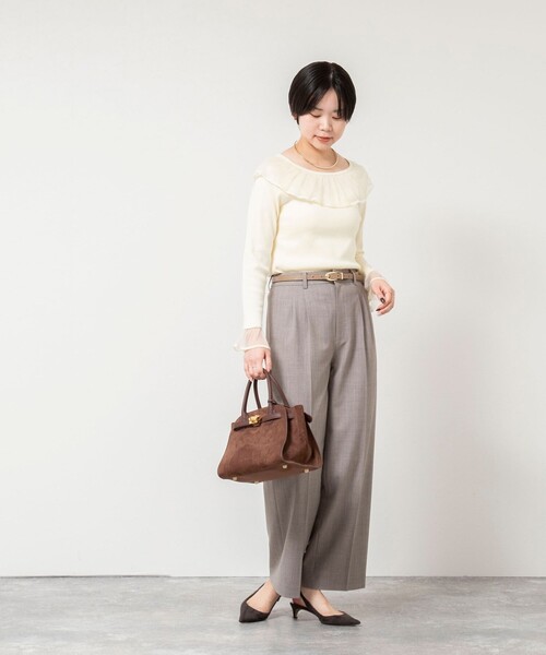 NOLLEY’S Sophi（ノーリーズソフィ）の「《手洗い可能》シアーフリル総針プルオーバー（ニット/セーター・レディース・アイボリー/ブラック/ピンク/チャコールグレー・38）」の5枚目の写真