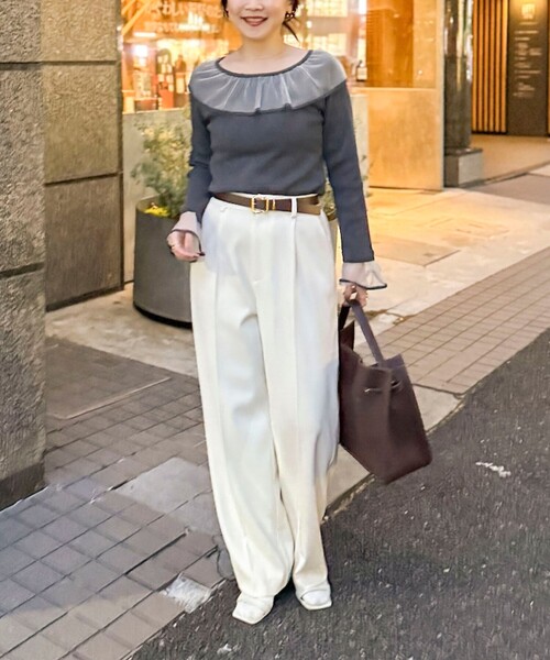 NOLLEY’S Sophi（ノーリーズソフィ）の「《手洗い可能》シアーフリル総針プルオーバー（ニット/セーター・レディース・アイボリー/ブラック/ピンク/チャコールグレー・38）」の13枚目の写真