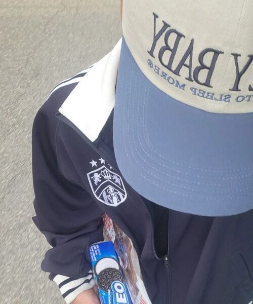 TRAVEL（トラベル）の「ジャージトラックジャケットネイビー（ナイロンジャケット・レディース・その他・LARGE/SMALL/MEDIUM）」の2枚目の写真