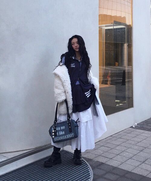 TRAVEL（トラベル）の「ジャージトラックジャケットネイビー（ナイロンジャケット・レディース・その他・LARGE/SMALL/MEDIUM）」の6枚目の写真