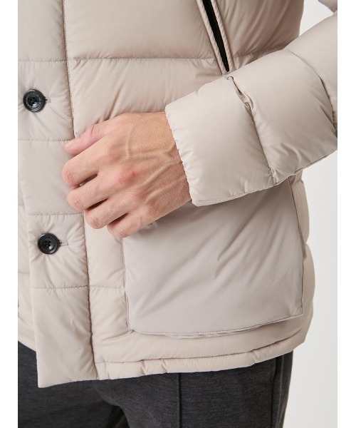 AOURE(アウール)の「ストレッチダウン(ダウンジャケット/コート・メンズ・ブラック/アイボリー・SMALL/MEDIUM/LARGE/X-LARGE)」の9枚目の写真