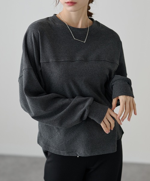 DAYRA(デイラ)の「ソリッドカラー イレギュラーヘム 長袖 切替えプルオーバー(Tシャツ/カットソー・レディース・ブラック/グレー・FREE/S)」の2枚目の写真