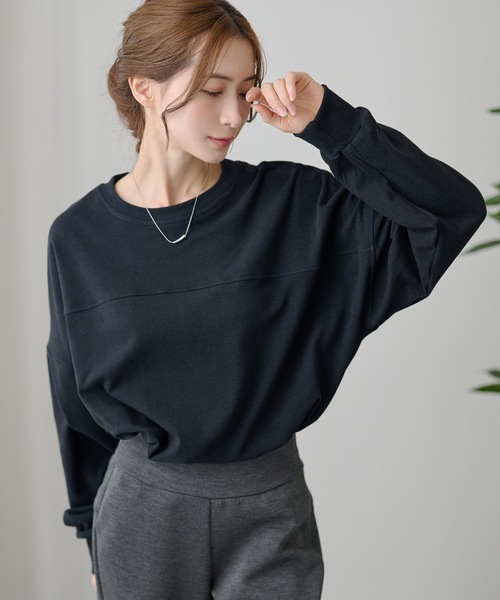 DAYRA(デイラ)の「ソリッドカラー イレギュラーヘム 長袖 切替えプルオーバー(Tシャツ/カットソー・レディース・ブラック/グレー・FREE/S)」の4枚目の写真