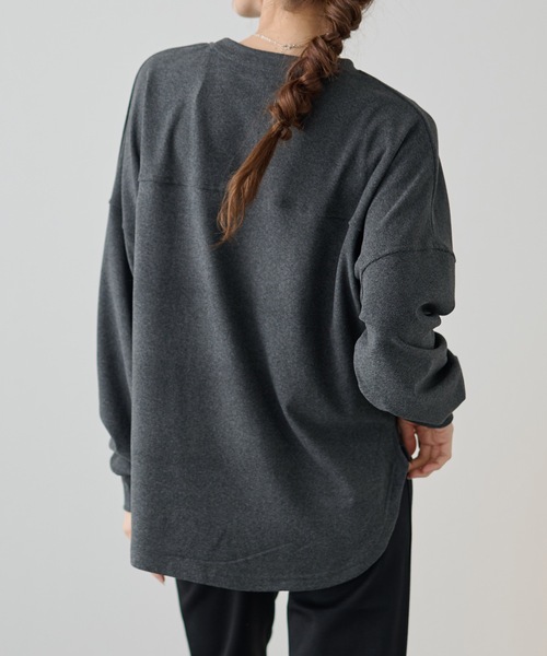 DAYRA(デイラ)の「ソリッドカラー イレギュラーヘム 長袖 切替えプルオーバー(Tシャツ/カットソー・レディース・ブラック/グレー・FREE/S)」の12枚目の写真