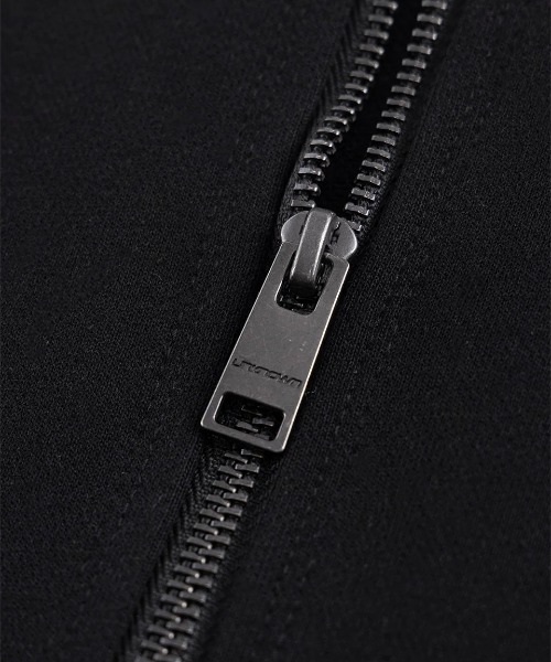 UNKNOWN LONDON(アンノウン・ロンドン)の「A'GEM/9 × .kom 『UNKNOWN LONDON/アンノウン ロンドン』 Cross Rhinestone Zip Hoodie②/クロスラインストーンジップアップパーカー②(パーカー・レディース・ブラック×レッド/ホワイト/ブラック×パープル/ブラック×シルバー・L/M/XL)」の8枚目の写真
